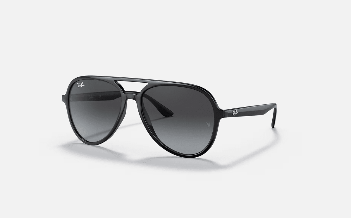 0RB4376-Ray-Ban® / Black/Gray Gradient(601/8G) / 57-16-145