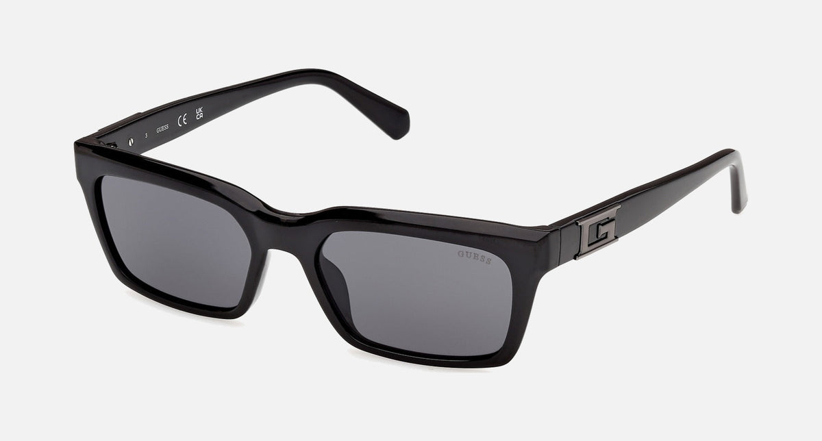 GU00300 / Gloss Black / Smoke Grey (01A) / 54-18-145