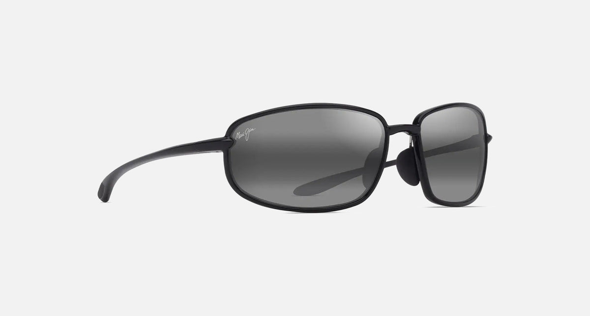 MJ0370S / Shiny Black / Neutral Grey (370-02) / 64-16-135 / quarter angle