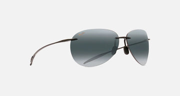 MJ0421S / Gloss Black / Neutral Grey (421-02) / 63-13-135 / quarter angle
