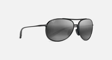 MJ0438S / Gloss Black / Neutral Grey (438-02) / 60-16-140 / quarter angle