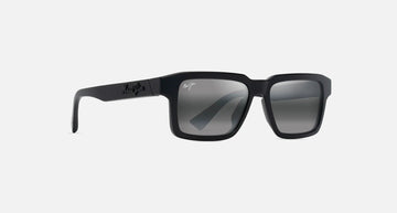 MJ0635S / Matte Black / Neutral Grey (635-02) / 53-16-145 / quarter angle