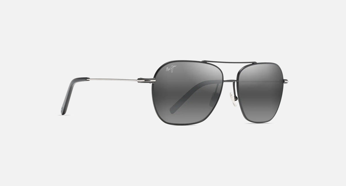 MJ0877S / Black with Silver stripe / Neutral Grey (877-02) / 57-15-145 / quarter angle