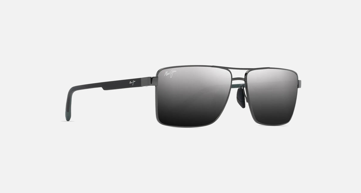 MJ0621S / Shiny Gunmetal with Black / Dual Mirror Silver to Black (DSB621-02) / 60-14-140 / quarter angle