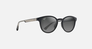 MJ0636S / Shiny Black with Trans Light Grey / Neutral Grey (GS636-14) / 50-20-145 / quarter angle