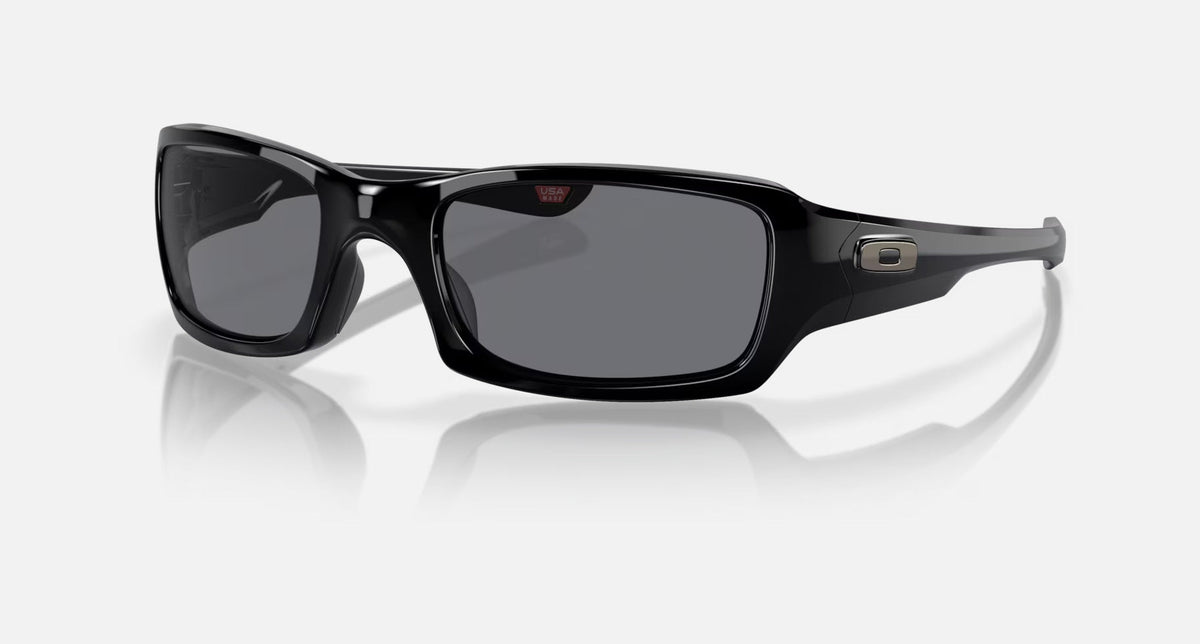 OO9238 / Polished Black / Not specified (04) / 54-20-133