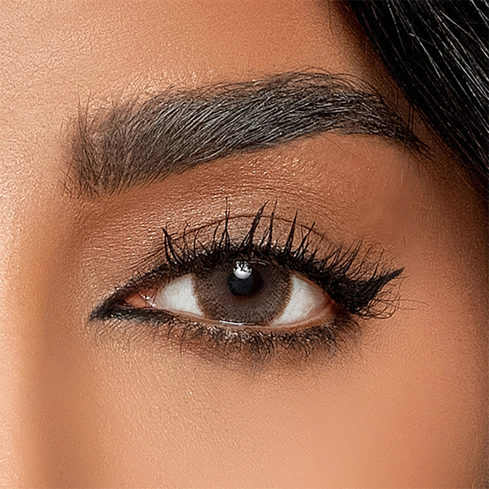 Amara Celebrity Edition Earthy contact lens
